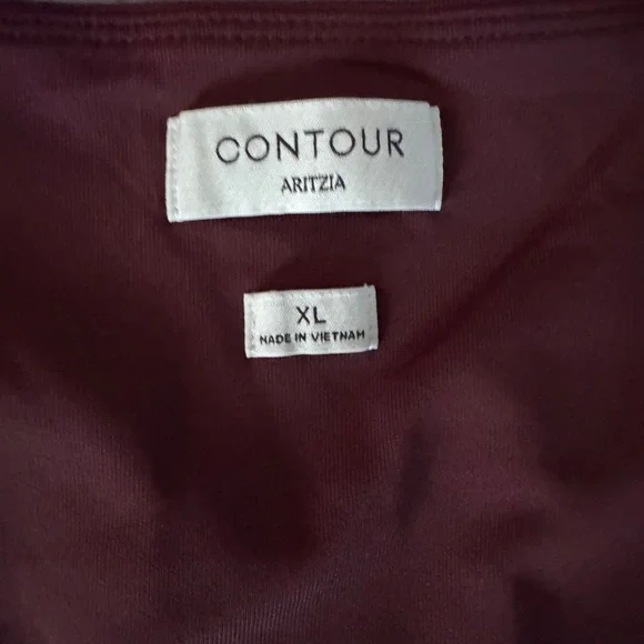 Aritzia Contour Long Sleeve V-Neck - women’s XL - Picture 2 of 2